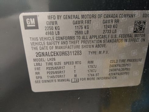 Used 2017 Chevrolet Equinox LT w/ Driver Confidence Package II image 33