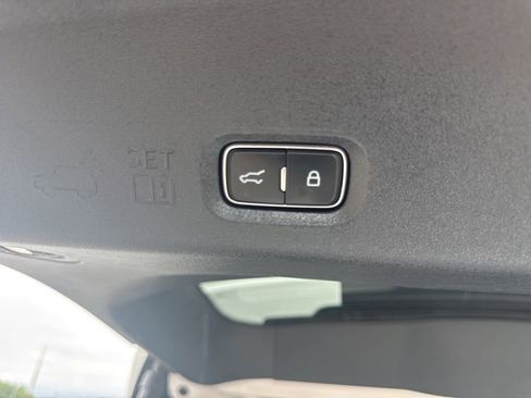 Used 2025 Ford Expedition Active AWD/4WD image 20