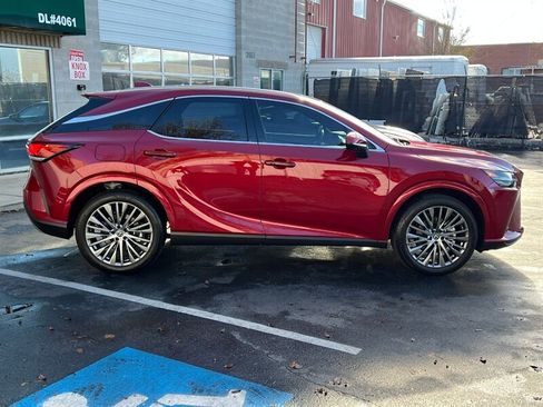 Used 2024 Lexus RX 450h Luxury w/ Convenience Package image 8