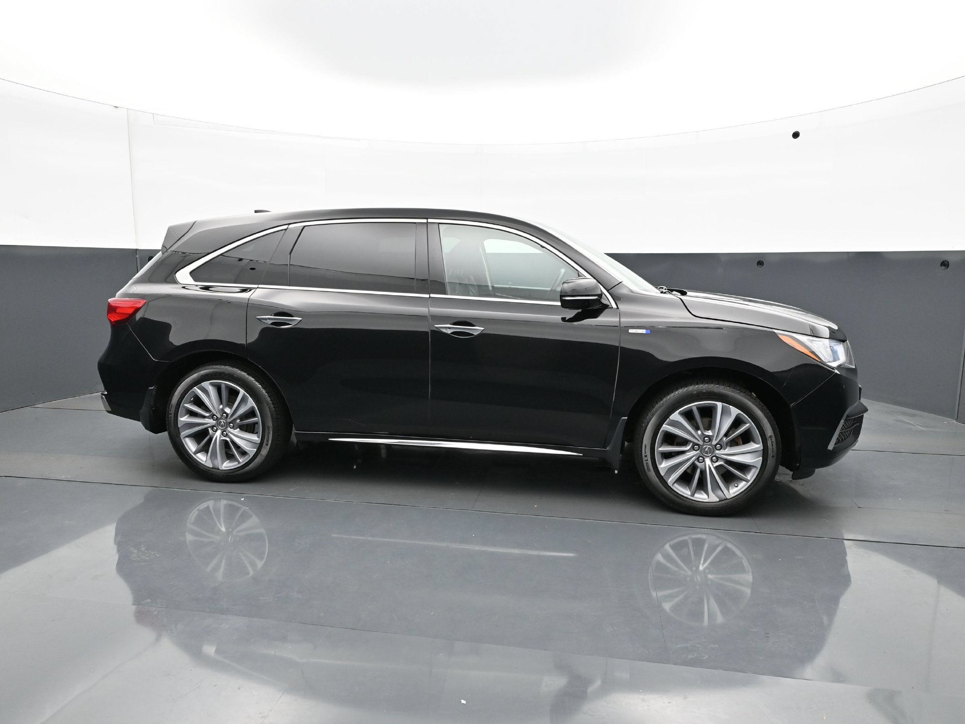 Used 2018 Acura MDX w/ Technology Package AWD/4WD image 8
