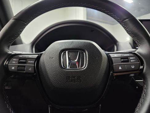 Used 2025 Honda Civic Sport image 27