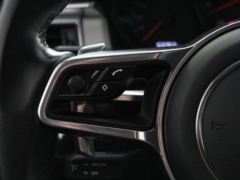 Used 2018 Porsche Macan GTS image 19