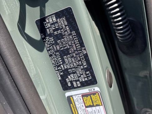Certified 2025 Kia Niro EX w/ EX Cold Weather Package FWD image 13