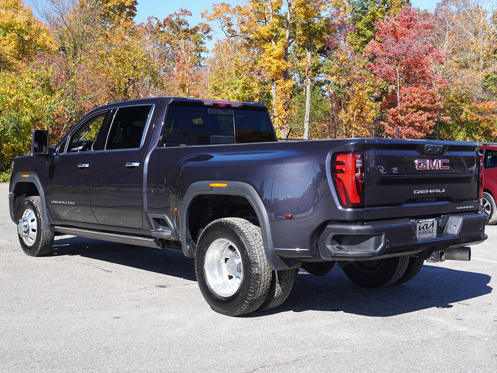 Used 2025 GMC Sierra 3500 Denali w/ Denali Reserve Package AWD/4WD image 13