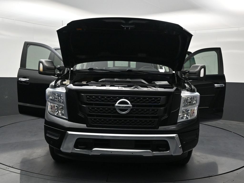 Used 2021 Nissan Titan SV w/ SV Convenience Package AWD/4WD image 36