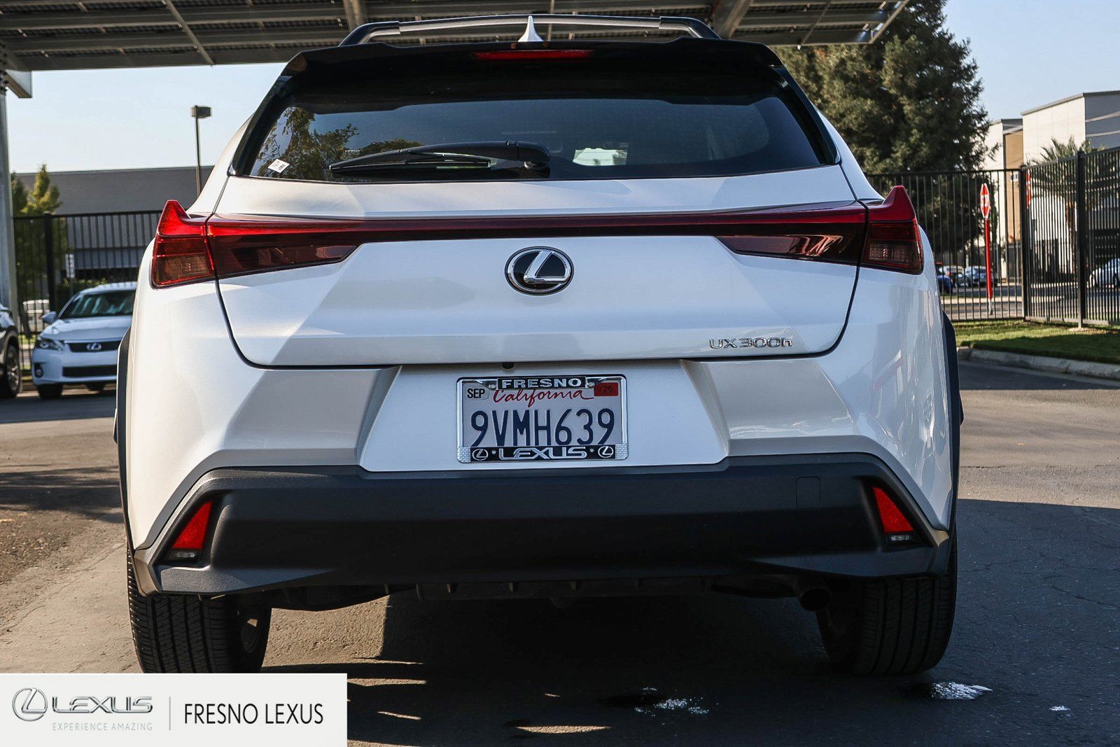 Used 2025 Lexus UX 300h FWD w/ Accessory Package (Z2) image 5