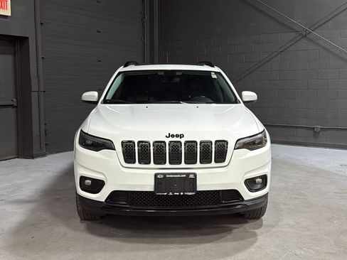 Used 2020 Jeep Cherokee Latitude Plus AWD/4WD image 2