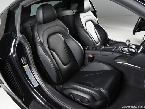 Used 2010 Audi R8 V10 image 23