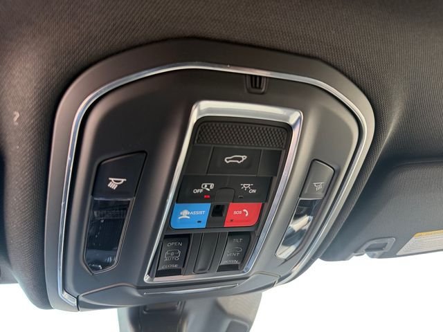 New 2026 Jeep Grand Cherokee Altitude AWD/4WD image 18