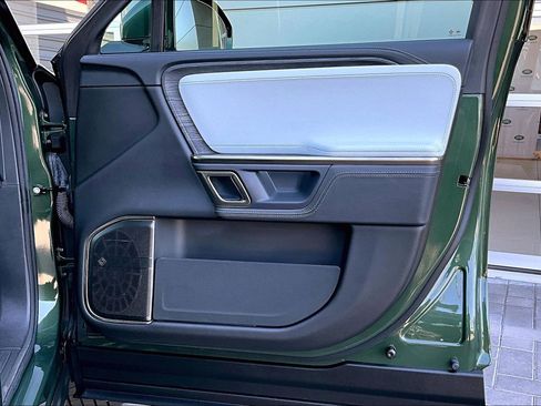 Used 2024 Rivian R1S Adventure AWD/4WD image 24