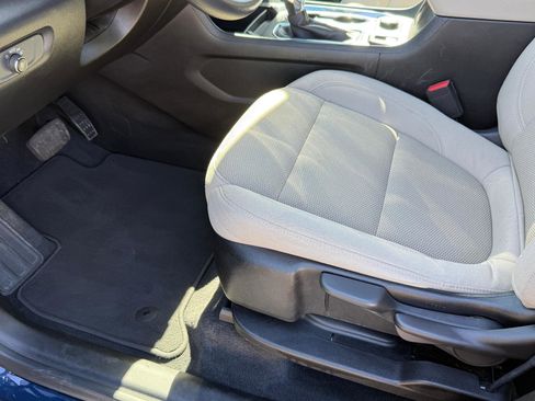 Used 2023 Chevrolet Traverse LS w/ Safety Package image 20