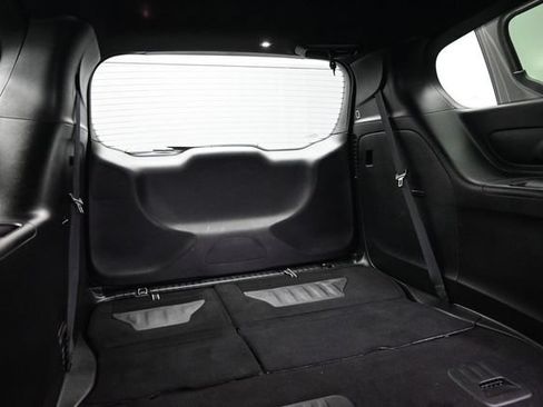 Used 2025 Chrysler Pacifica Select FWD image 16