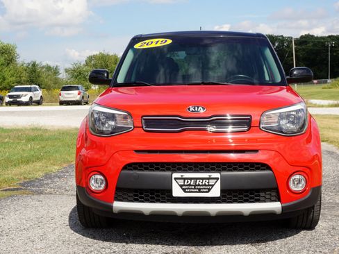 Used 2019 Kia Soul + image 3