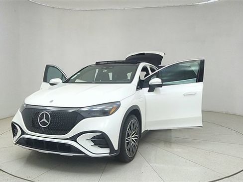 Used 2023 Mercedes-Benz EQE 500 4MATIC SUV w/ Exclusive Trim Package image 71
