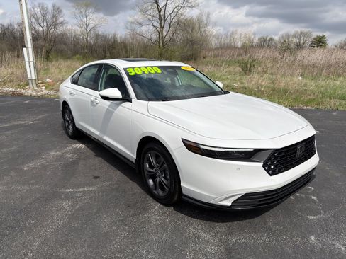 Used 2025 Honda Accord EX-L image 8