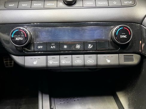 Used 2023 Hyundai Elantra N image 33