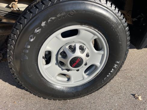 Used 2024 GMC Sierra 2500 Pro w/ Fleet Convenience Package image 19