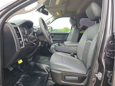 Used 2019 RAM 1500 Tradesman RWD image 23