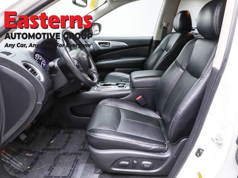 Used 2020 Nissan Pathfinder SL AWD/4WD image 14