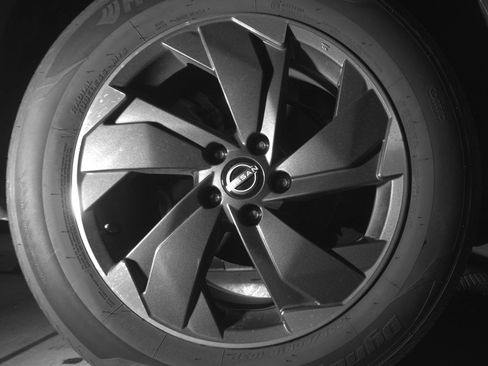 Used 2025 Nissan Rogue SV image 15