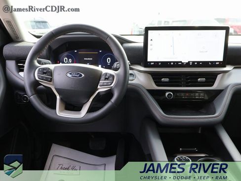 Used 2025 Ford Explorer Active w/ Active Comfort Package image 20