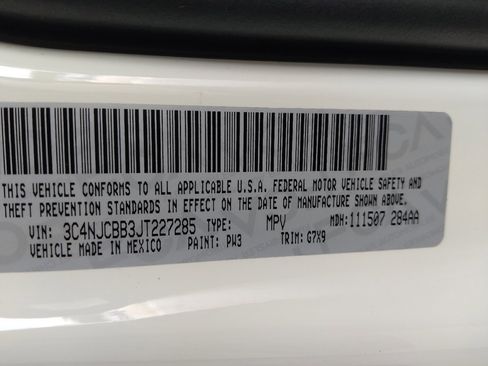 Used 2018 Jeep Compass Latitude w/ Popular Equipment Group FWD image 33