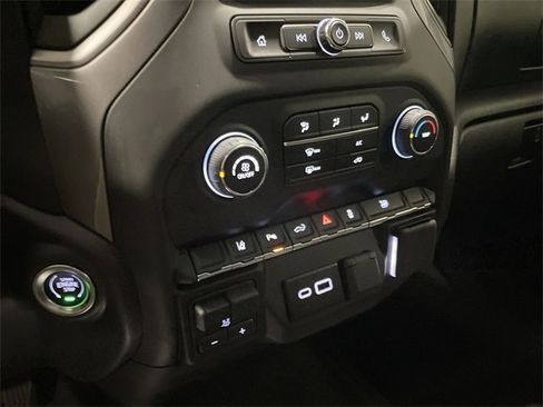 Used 2025 Chevrolet Silverado 2500 Custom w/ Custom Value Package image 21