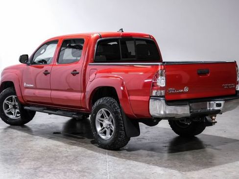 Used 2014 Toyota Tacoma PreRunner w/ SR5 Package RWD image 12