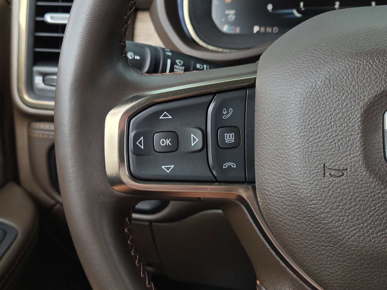 Used 2025 RAM 2500 Limited AWD/4WD image 18