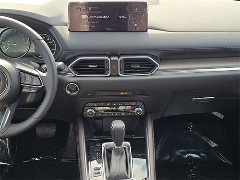 New 2025 MAZDA CX-5 Signature image 23