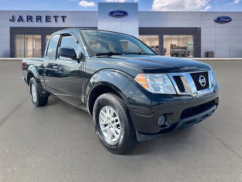 Used 2017 Nissan Frontier SV RWD image 1