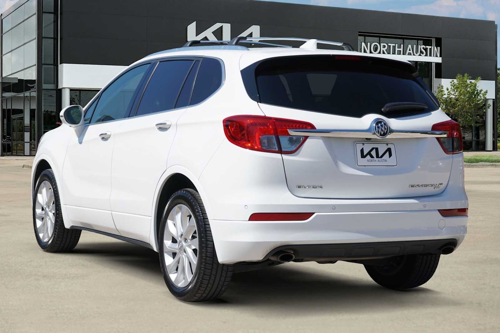 Used 2018 Buick Envision Premium w/ Driver Confidence Package AWD/4WD image 4