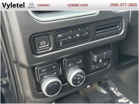 Certified 2021 GMC Yukon SLT w/ SLT Luxury Plus Package image 23