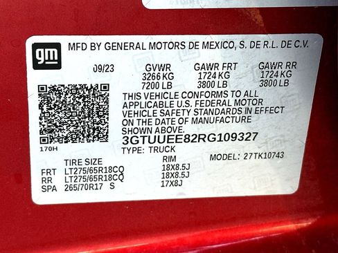 Used 2024 GMC Sierra 1500 AT4 w/ Technology Package image 31