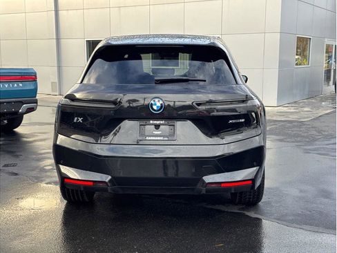 Used 2023 BMW iX xDrive50 w/ Sport Package image 6