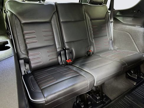 Certified 2025 GMC Yukon AT4 Ultimate AWD/4WD image 28