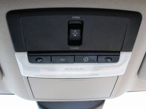 Certified 2023 Nissan Sentra SV w/ SV Premium Package image 43