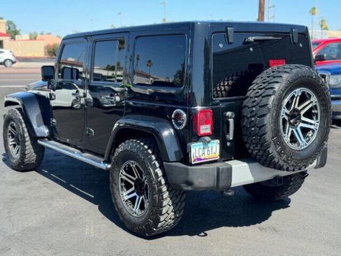 Used 2013 Jeep Wrangler Unlimited Sahara w/ Dual Top Group image 6