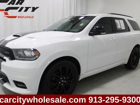 Used 2019 Dodge Durango GT RWD image 1