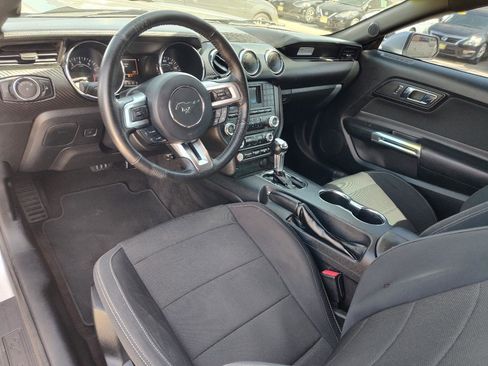 Used 2016 Ford Mustang V6 Coupe image 16