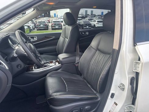 Used 2019 INFINITI QX60 Luxe w/ Sensory Package AWD/4WD image 7