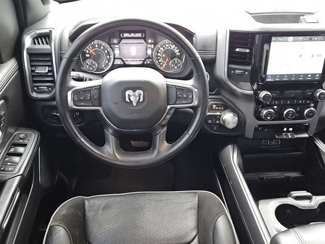 Used 2024 RAM 1500 Laramie AWD/4WD image 12