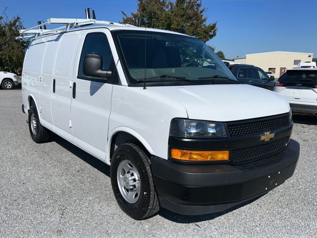 Used 2025 Chevrolet Express 2500 w/ Driver Convenience Package RWD image 5