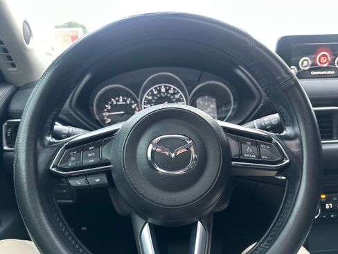 Used 2017 MAZDA CX-5 Touring w/ Preferred Equipment Package AWD/4WD image 18