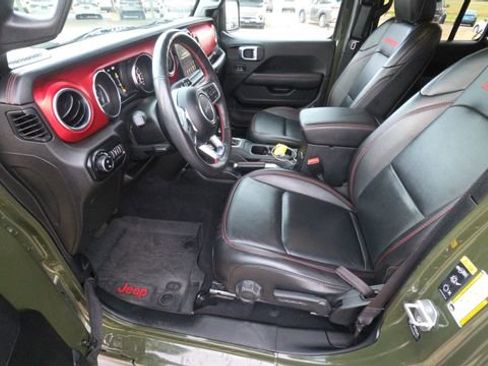Used 2021 Jeep Gladiator Rubicon AWD/4WD image 13