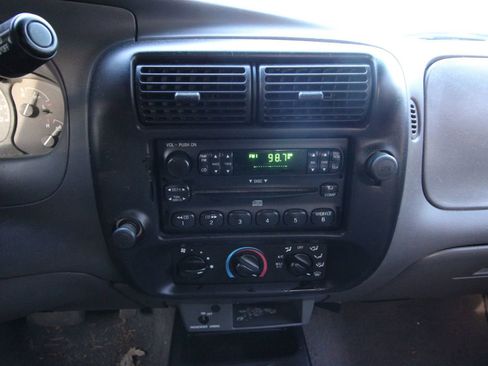 Used 2002 Ford Ranger 2WD SuperCab image 15