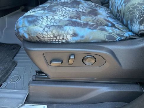 Used 2025 Chevrolet Silverado 2500 LT w/ Trail Boss Package AWD/4WD image 14