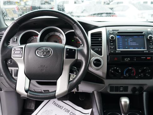 Used 2013 Toyota Tacoma 4x4 Double Cab w/ TRD Sport Pkg image 15
