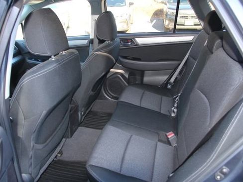 Used 2017 Subaru Outback 2.5i Premium image 26