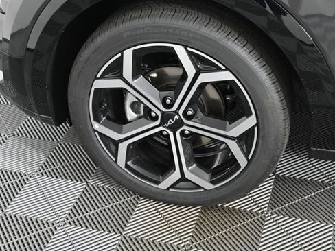 New 2025 Kia Niro EX Touring image 24